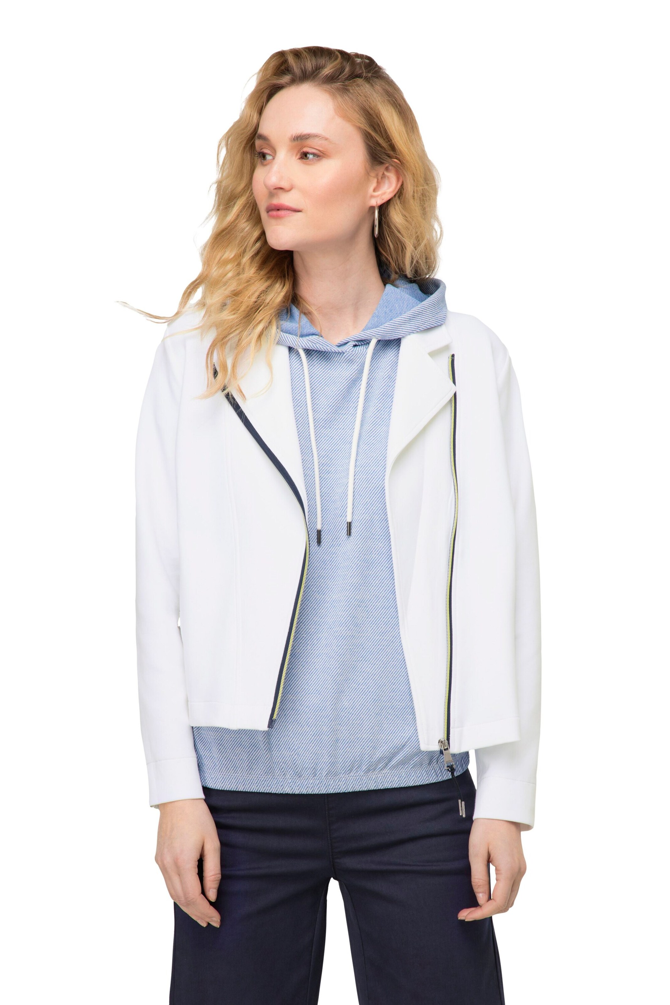 LAURASØN Between-season jacket in White: front