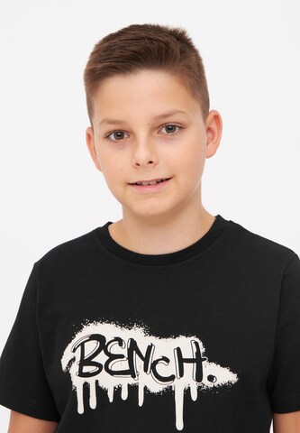 BENCH Shirt in Schwarz