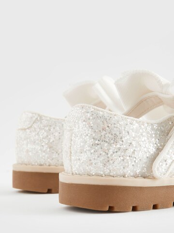 Ballerina di Next in bianco