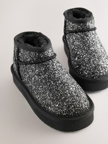 Next Snow boots in Black