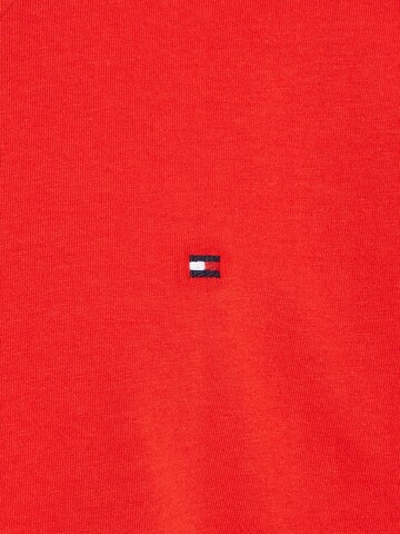 T-Shirt 'Essential' TOMMY HILFIGER en rouge