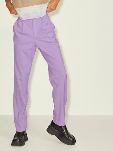 JJXX Regular Pleat-Front Pants 'Chloe' in Purple