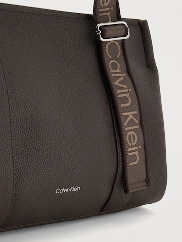 Calvin Klein Nákupní taška – hnědá