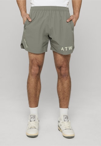 HALO Loosefit Broek in Grijs: voorkant