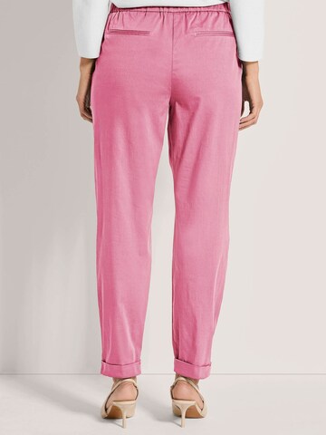 MADELEINE Tapered Bandplooibroek in Roze