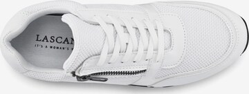 LASCANA Sneakers in White