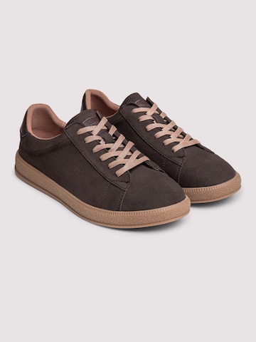 Pantofi de la Ombre pe maro