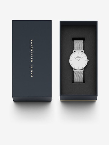 Daniel Wellington Analogové hodinky 'Petite Sterling S White' – stříbrná