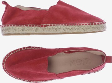 Zign Flats & Loafers in 37 in Red: front