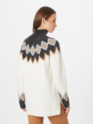 Pulover de la Abercrombie & Fitch pe bej