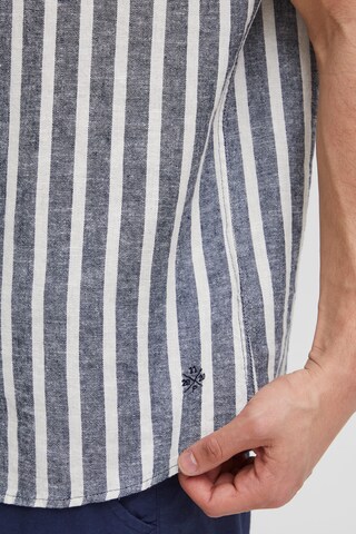 11 Project - Ajuste regular Camisa 'Prochy' en azul