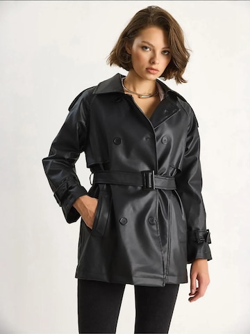 Bianco Lucci Between-Seasons Coat in Black