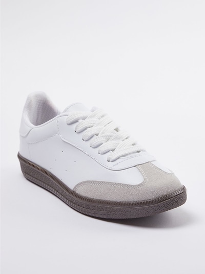 Trendyol Baskets basses en gris / blanc, Vue avec produit