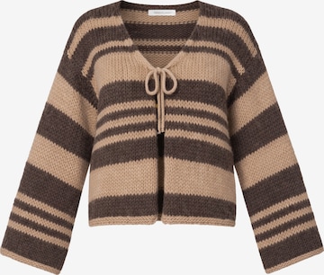 SASSYCLASSY Strickjacke in Braun: Vorderseite