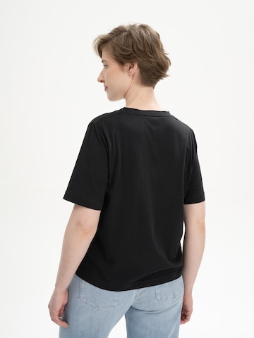 T-shirt 'Ankita' MELA en noir