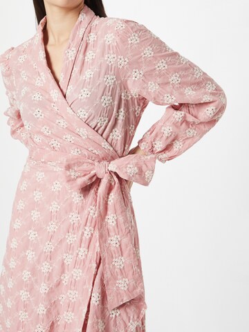 Line of Oslo Kleid in Pink