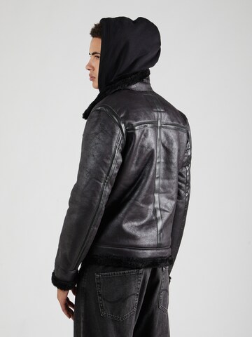 GUESS Jacke in Schwarz