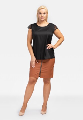 Karko Blouse in Zwart