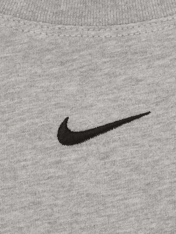 Nike Sportswear T-Shirt 'Essentials' in Grau
