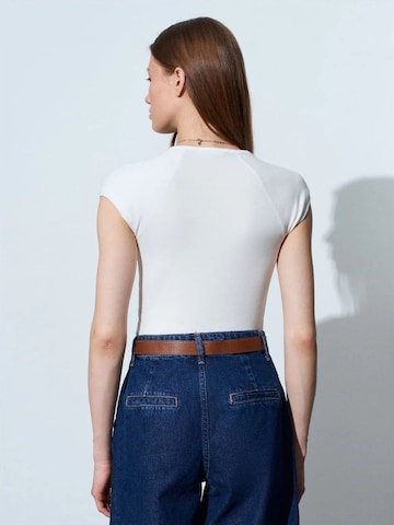 Dilvin - Blusa em branco