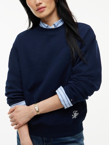 TOMMY HILFIGER Sweatshirt i blå