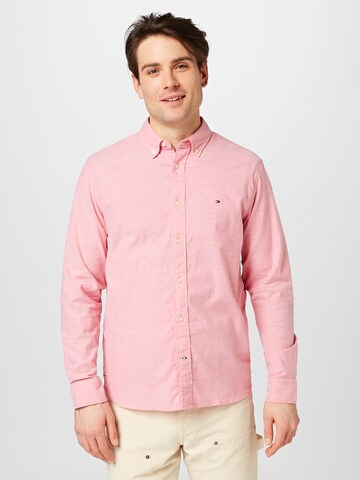 TOMMY HILFIGER - Regular Fit Camisa em vermelho: frente