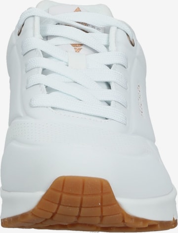 Baskets basses 'Uno-Golden Air' SKECHERS en blanc