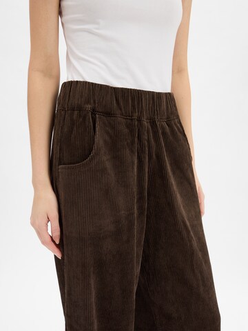 Marie Lund Wide Leg Hose in Braun