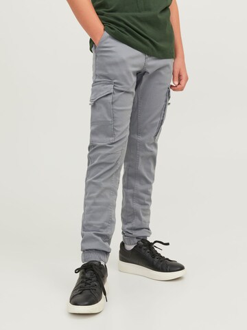 Jack & Jones Junior Tapered Broek 'JNRPau JJFlake' in Grijs: voorkant