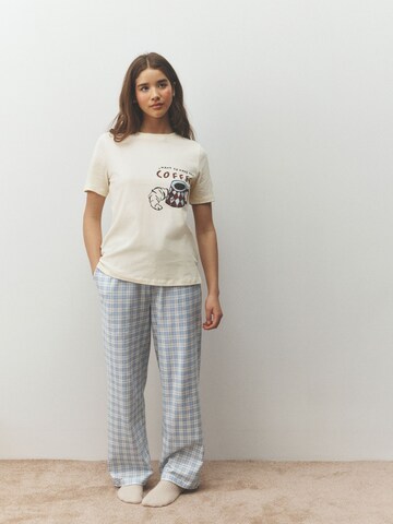 Next Pyjama in Beige: voorkant
