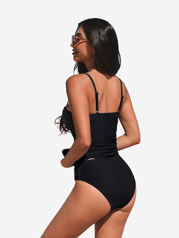 Cupshe Tankini in Schwarz