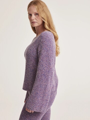 Odd Molly Neulepaita 'Rose' värissä lila