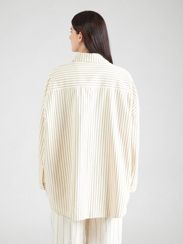 Camicia da donna di Karo Kauer in bianco