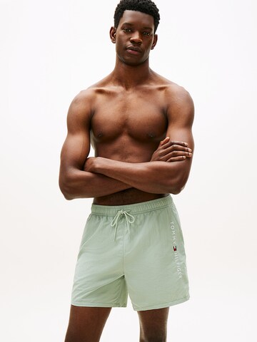 Tommy Hilfiger Underwear Badshorts i grön: framsida