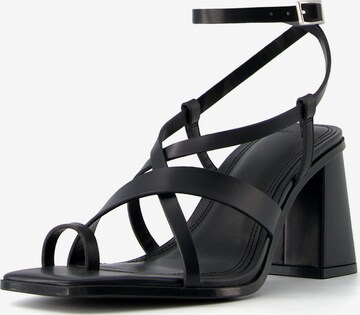 Bershka Sandals in Black: front