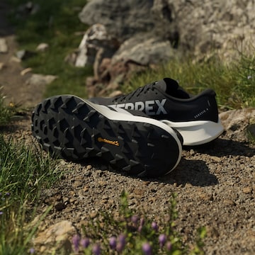 Scarpa da corsa 'Agravic 4' di ADIDAS TERREX in nero