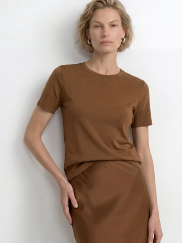 Rich & Royal T-shirt i brun: framsida