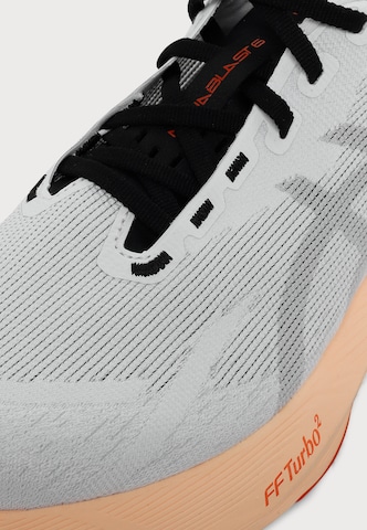 ASICS Running shoe 'Novablast 6' in White
