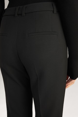 Coupe slim Pantalon à plis JOOP! en noir