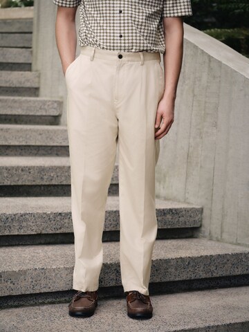 Next Loosefit Hose in Beige: Vorderseite