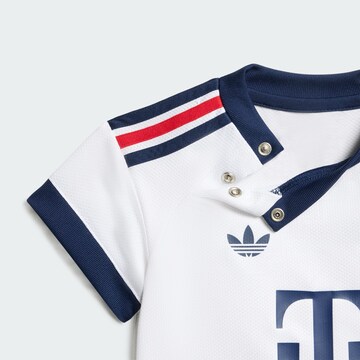 ADIDAS ORIGINALS Tepláková souprava 'FC Bayern München 26/27' – modrá