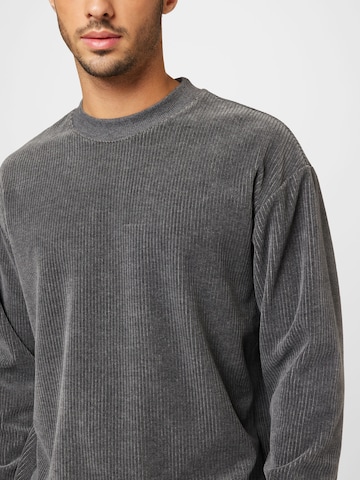 NN07 - Sweatshirt 'Benja' em cinzento