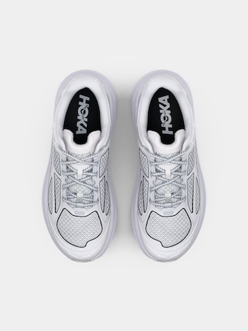 HOKA Σνίκερ χαμηλό 'CLIFTON ONE9' σε λευκό
