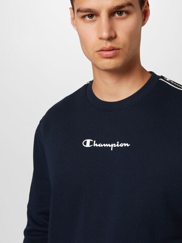 Champion Authentic Athletic Apparel Sweatshirt i blå