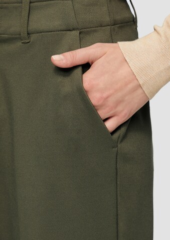 s.Oliver Wide leg Trousers with creases in Green