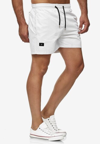 Redbridge Board Shorts 'Anchorage' in White: front