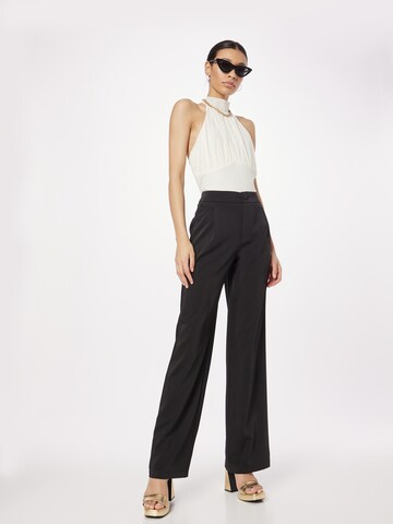 Wide leg Pantaloni con pieghe di Misspap in nero