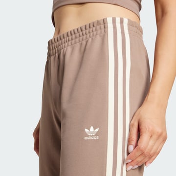 évasé Pantalon 'Adicolor' ADIDAS ORIGINALS en marron
