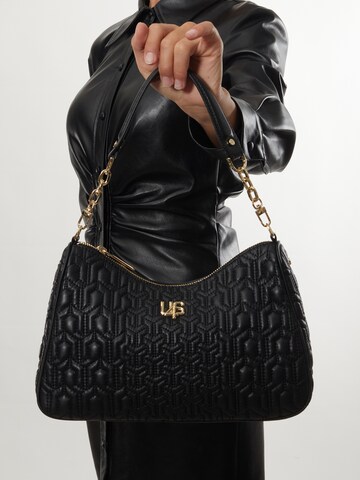 4US PACIOTTI Handbag in Black