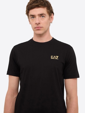 Maglietta 'T-shirt EA7 da Uomo - nero 8NPT250208 NEROORO' di EA7 Emporio Armani in nero